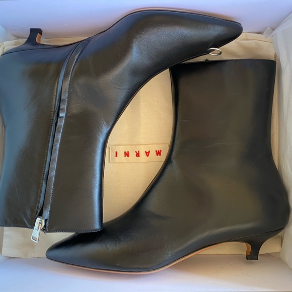 Marni 39 Edgy Classic Rare Unique kitten heel leather pointed toe ankle boots - Picture 7 of 14